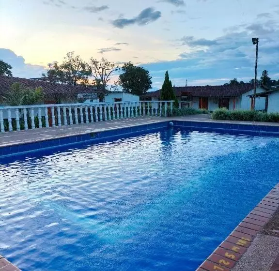 ホテル Finca Turística La Bahía