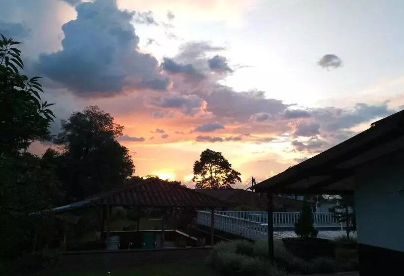 ホテル Finca Turística La Bahía