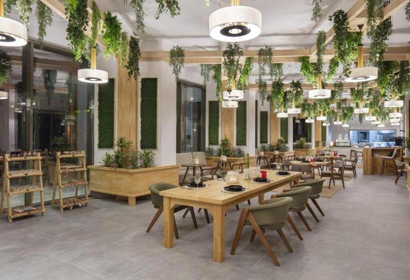 هتل Medworld Cosmos Health & Rehabilitation Center