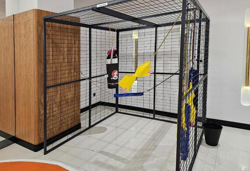 هتل Medworld Cosmos Health & Rehabilitation Center