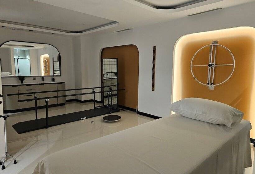 هتل Medworld Cosmos Health & Rehabilitation Center