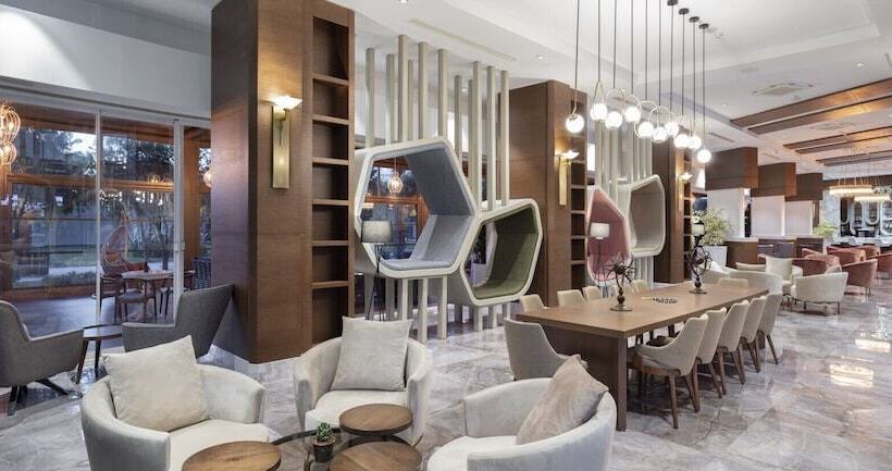 هتل Medworld Cosmos Health & Rehabilitation Center