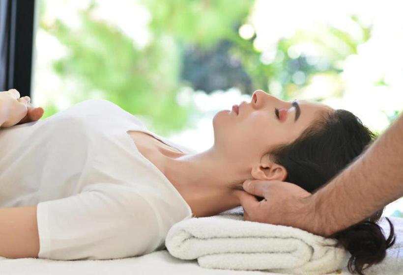 هتل Medworld Cosmos Health & Rehabilitation Center