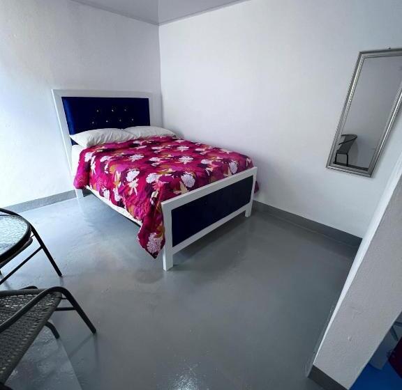 هتل Sunrise Internet Cafe And