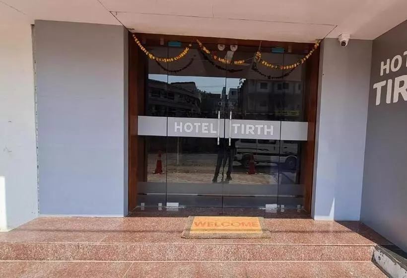 ホテル Tirth