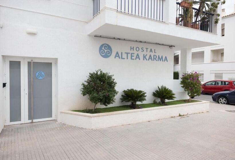 پانسیون Hostal Altea Karma