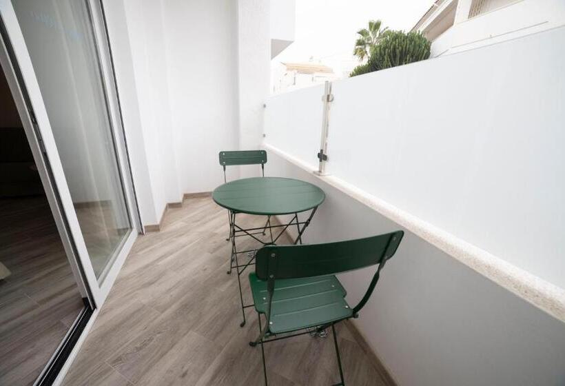 پانسیون Hostal Altea Karma