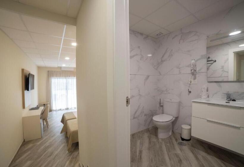 پانسیون Hostal Altea Karma