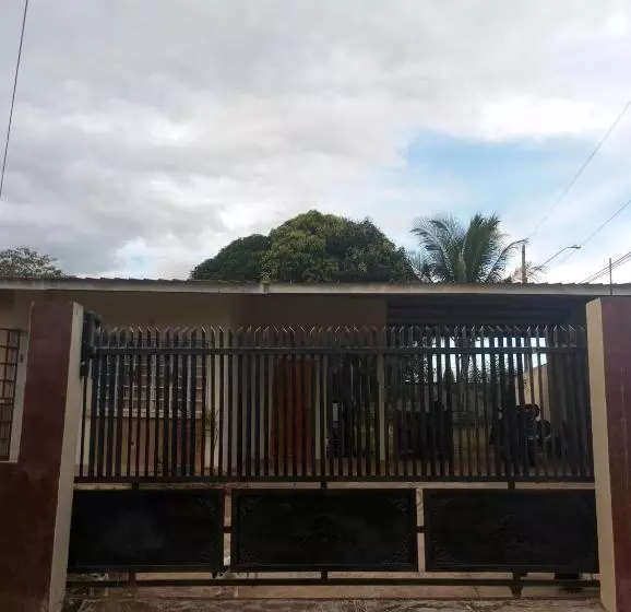 ペンション Hostal El Valle