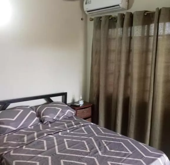 ペンション Hostal El Valle