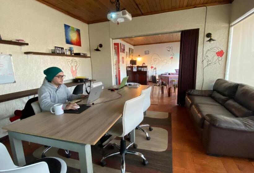 پانسیون Hostel Cartel 405