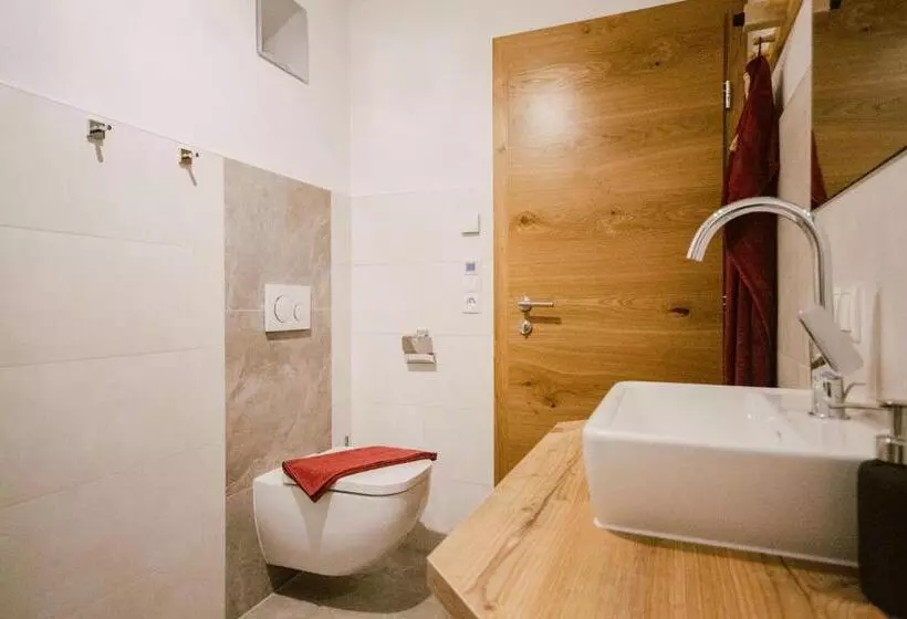 Majatalo Nedererhof   Zimmer Edelweiß Mit Gemeinschaftsküche