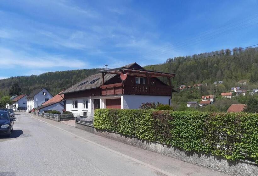 Пансион Privates Zimmer In Unterkunft Mit Glatttal Blick In Wasserschloss Nähe