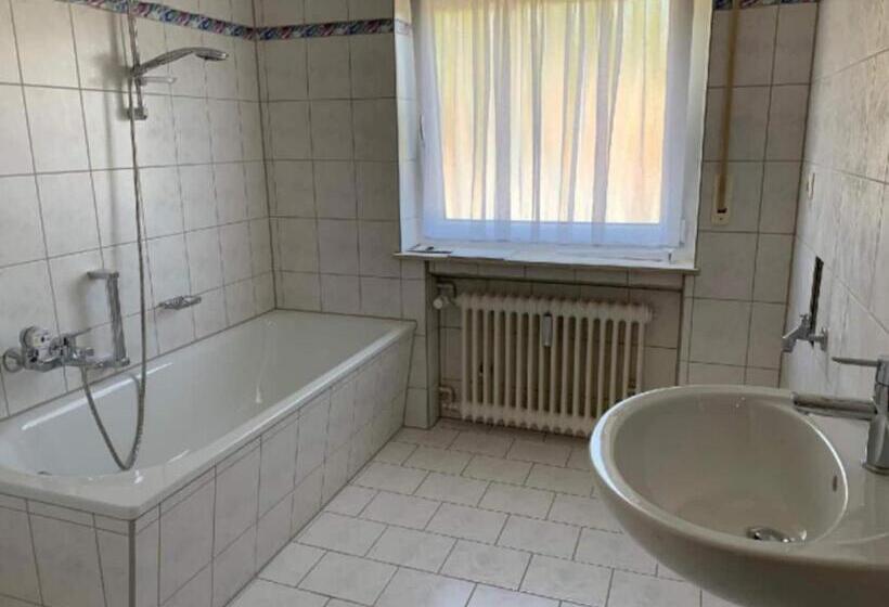 Пансион Privates Zimmer In Unterkunft Mit Glatttal Blick In Wasserschloss Nähe