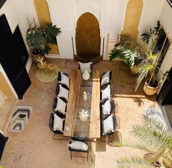 پانسیون Riad Casa Nomad