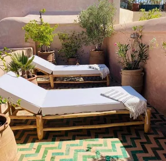 پانسیون Riad Casa Nomad
