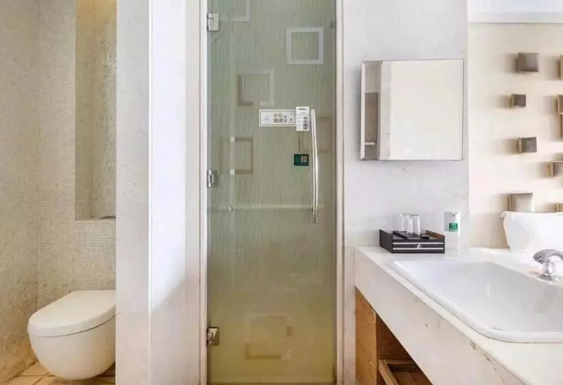 Sanya Romantic Journey Sea Resort & Spa