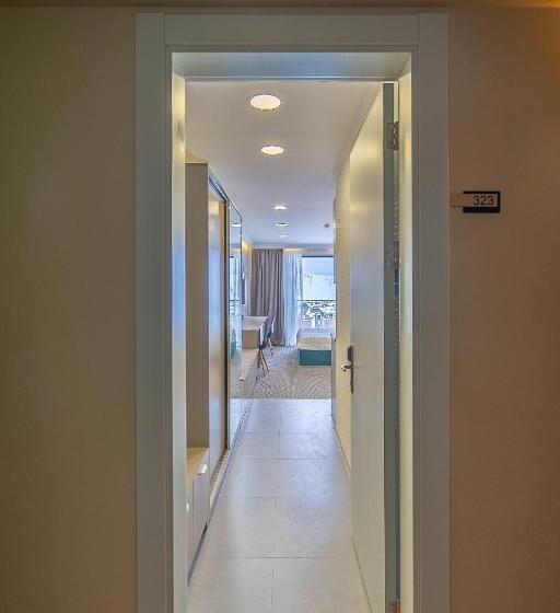 Atrium Exclusive Ski4life