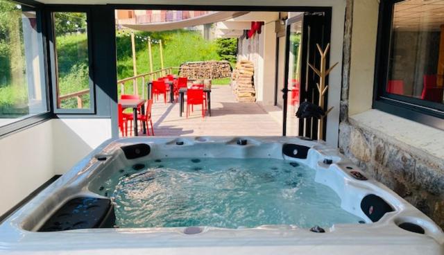 مبيت وإفطار Chalet Des 3 Domaines