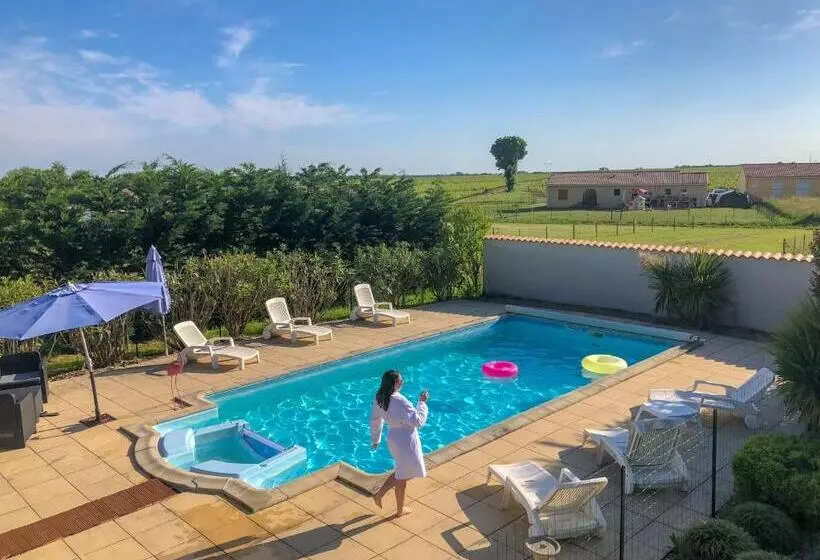 Aamiaismajoitus (B&B) La Closerie Du Chêne Bleu