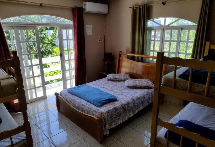 Hostel Da Ilha De Sao Francisco Do Sul