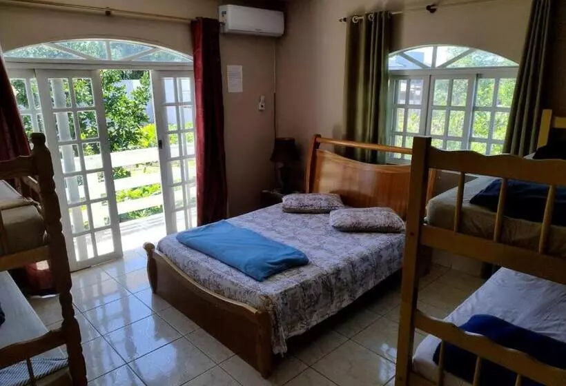 Hostel Da Ilha De Sao Francisco Do Sul