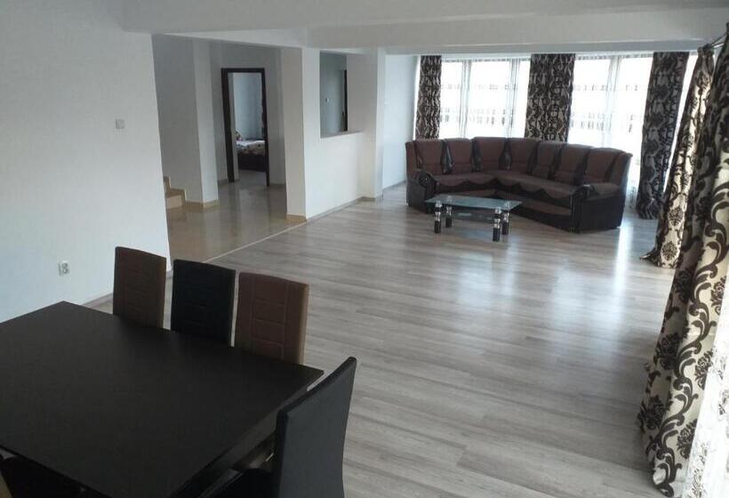 هتل Agropensiunea Giurca