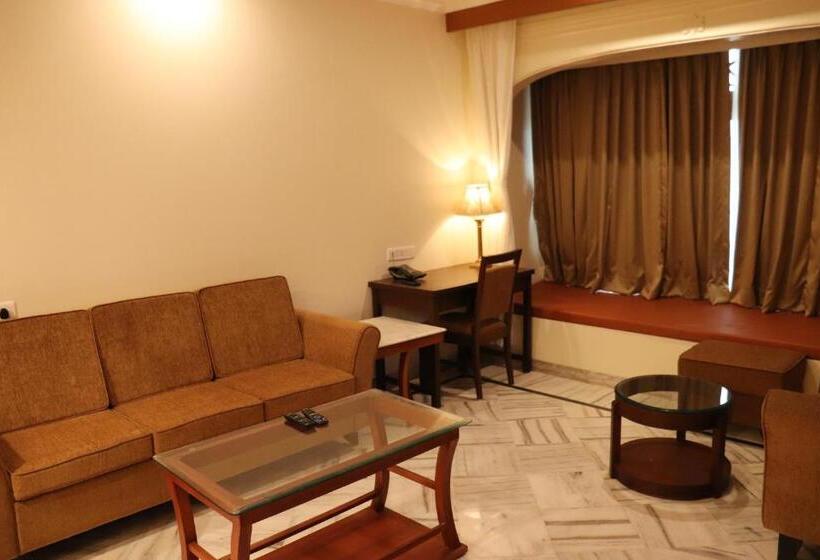 Hotel Anandit International