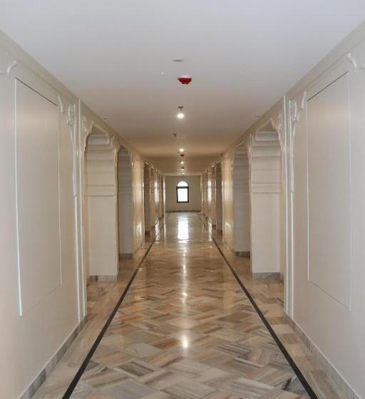 Hotel Anandit International