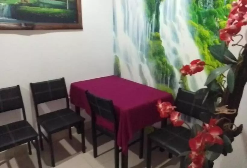 Hotelli Apartments Sea View Wongamat Privacy Condo