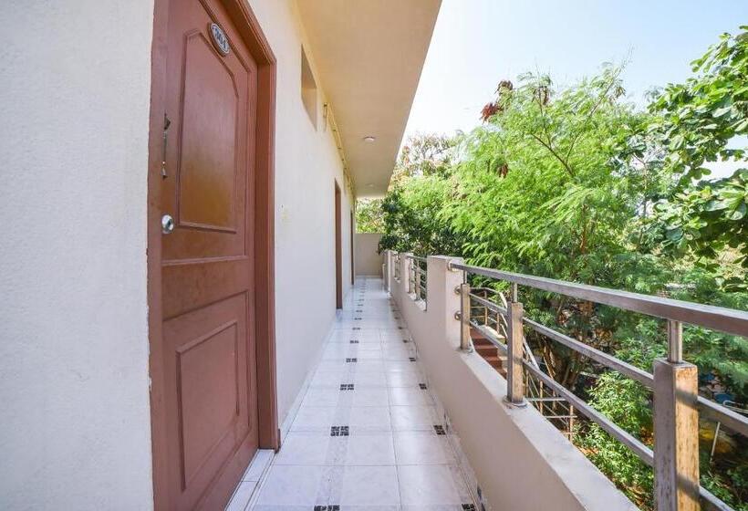 Отель Collection O Bp Resort Ecr