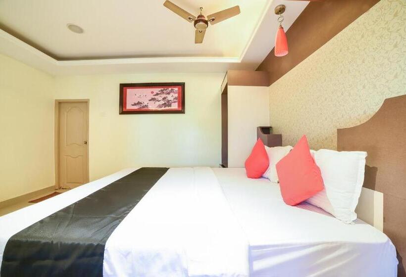 Отель Collection O Bp Resort Ecr