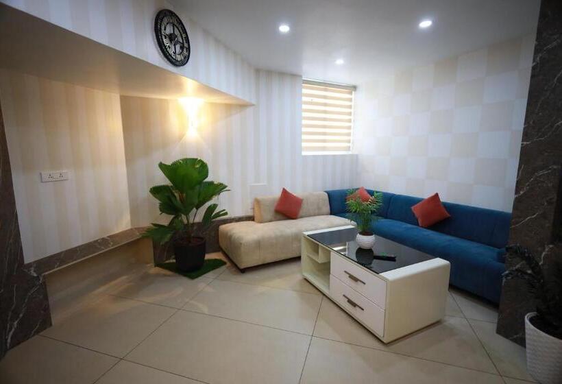 Hotel Haksons Residency