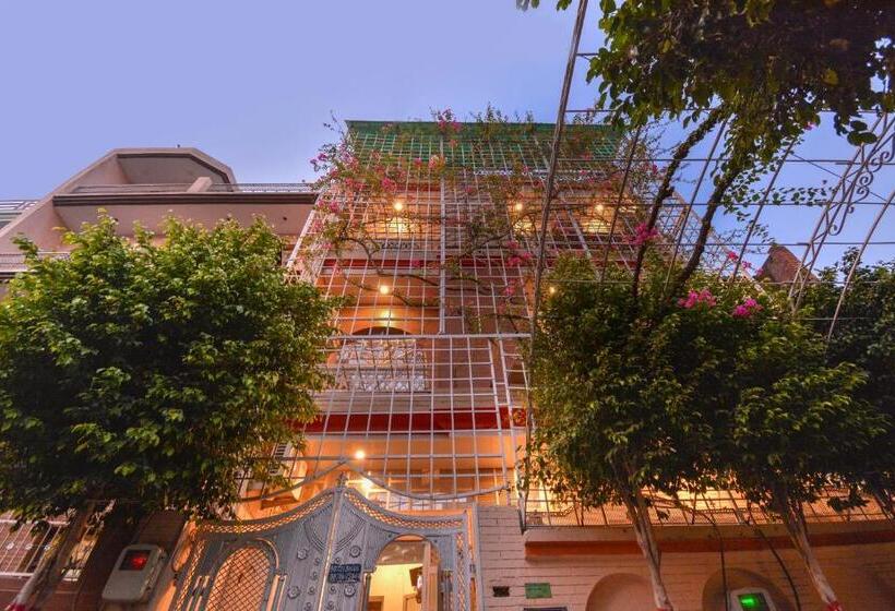 Hotell Oyo Kapoor Villa