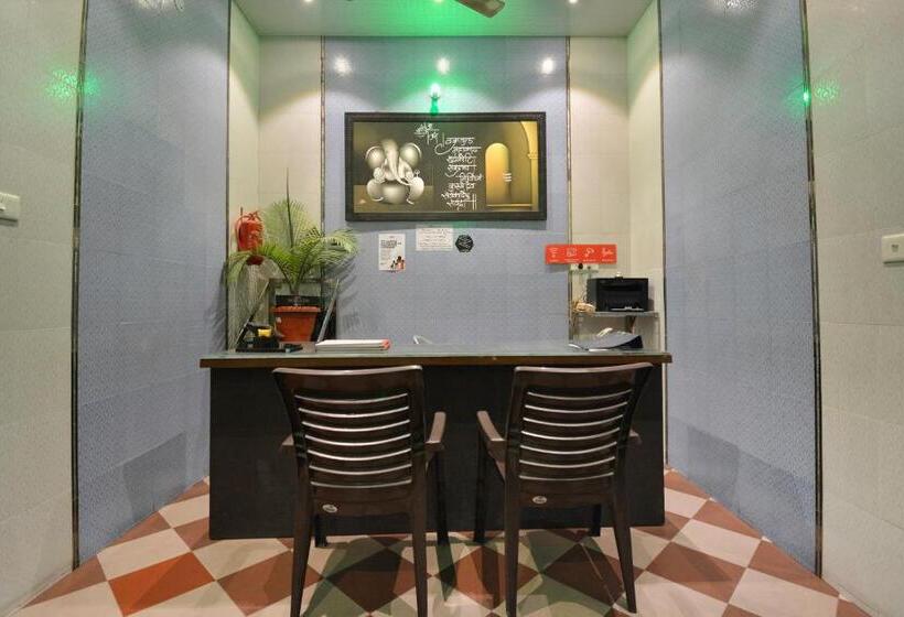 Hotell Oyo Kapoor Villa