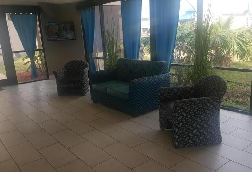 酒店 Regency Inn & Suites