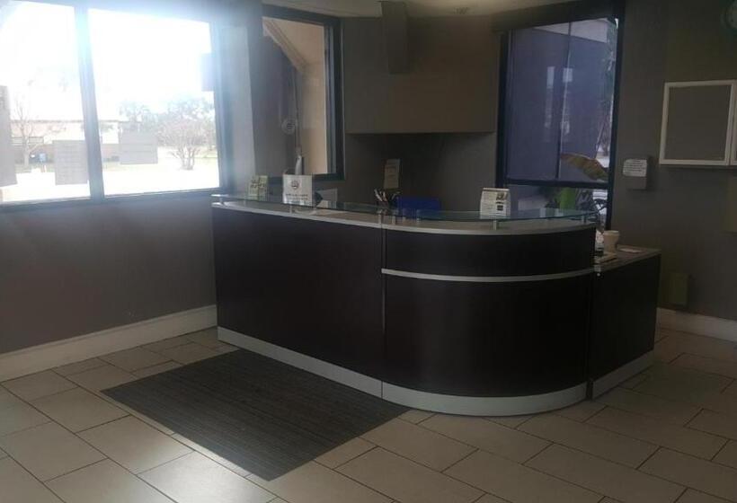 酒店 Regency Inn & Suites