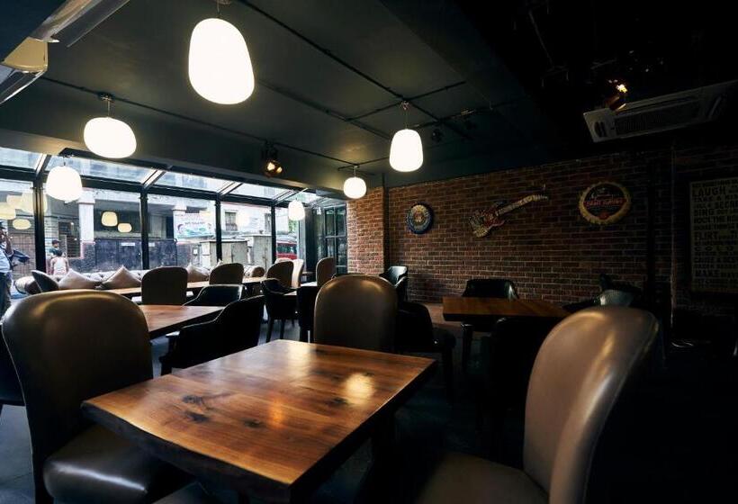 호텔 The Manor House Kolkata