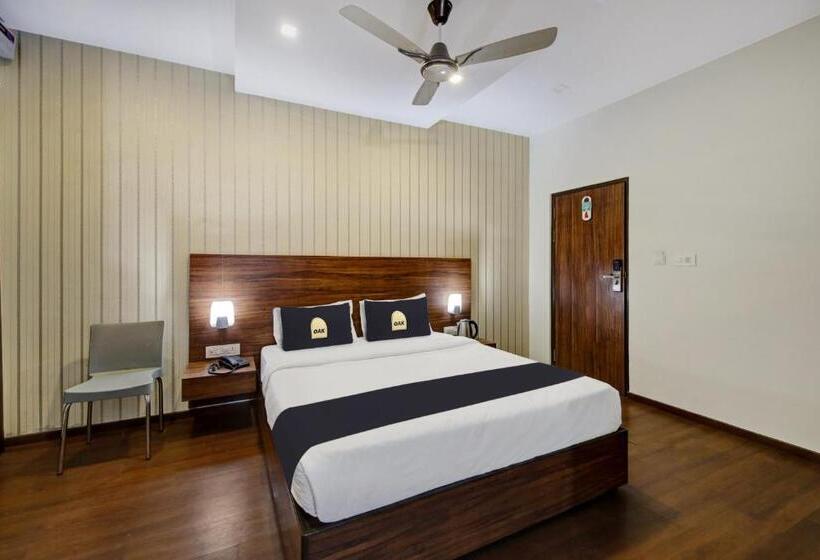 فندق Townhouse Oak Passport Inn