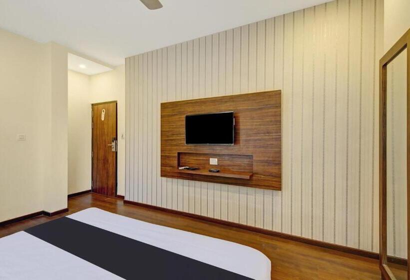 فندق Townhouse Oak Passport Inn