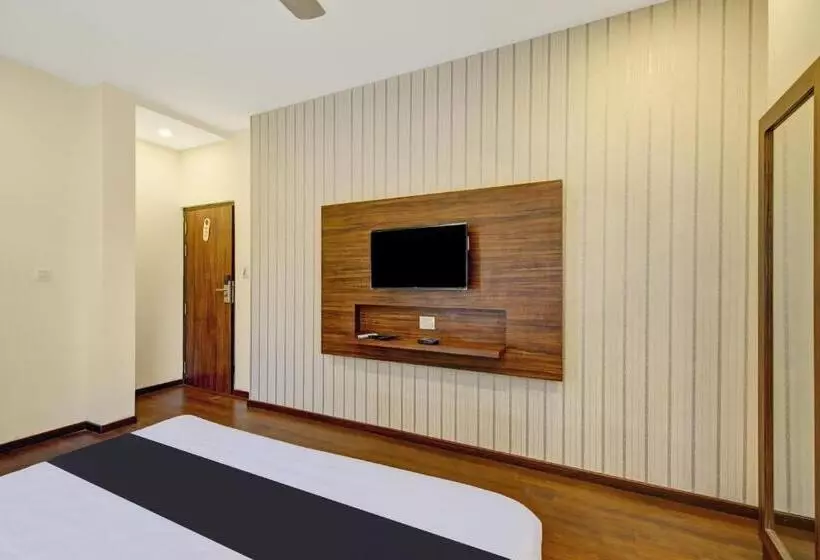 ホテル Townhouse Oak Passport Inn