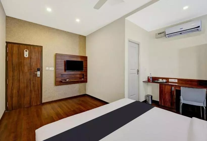 ホテル Townhouse Oak Passport Inn
