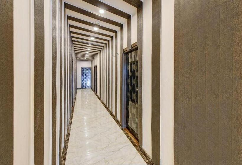 فندق Townhouse Oak Passport Inn