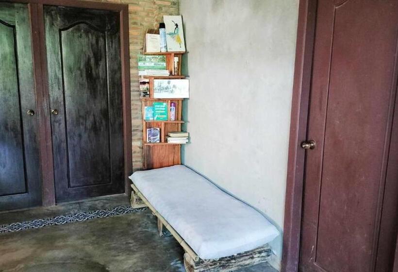 Отель Urban Farmhouse