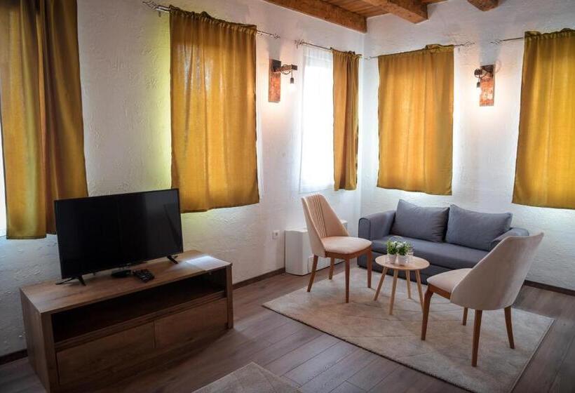 هتل Varoš čaršija