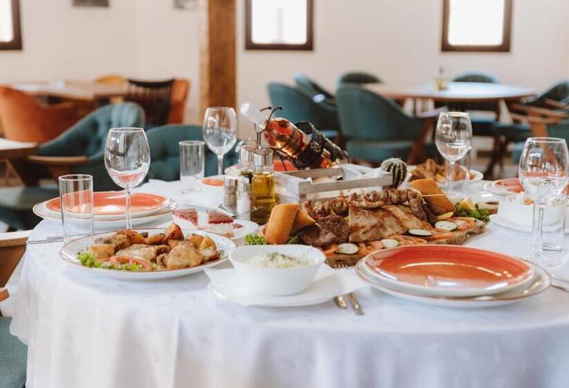 هتل Varoš čaršija