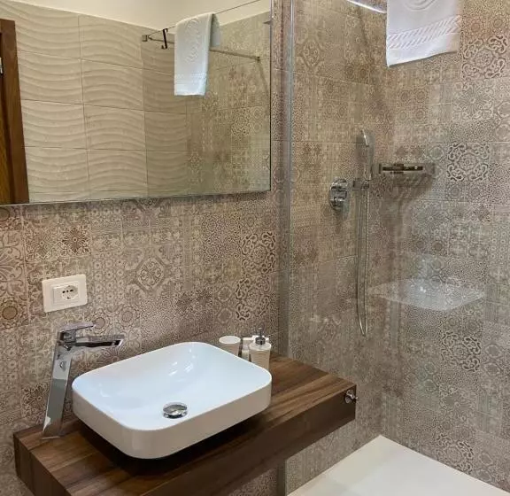 Informis B&b