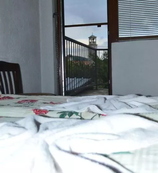 ペンション Baba Dora Guesthouse
