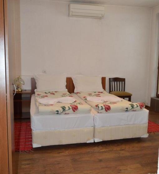 Пансион Baba Dora Guesthouse