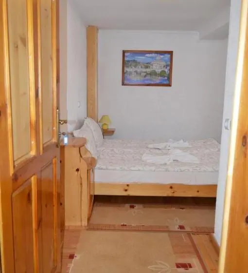 ペンション Baba Dora Guesthouse